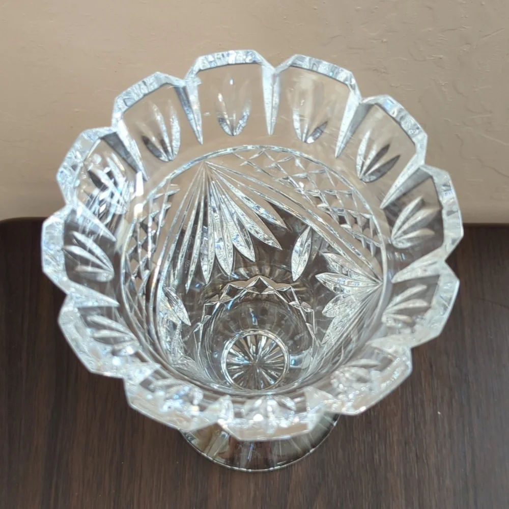 Waterford Society 1995 Vintage Crystal Penrose 8.5-Inch Vase